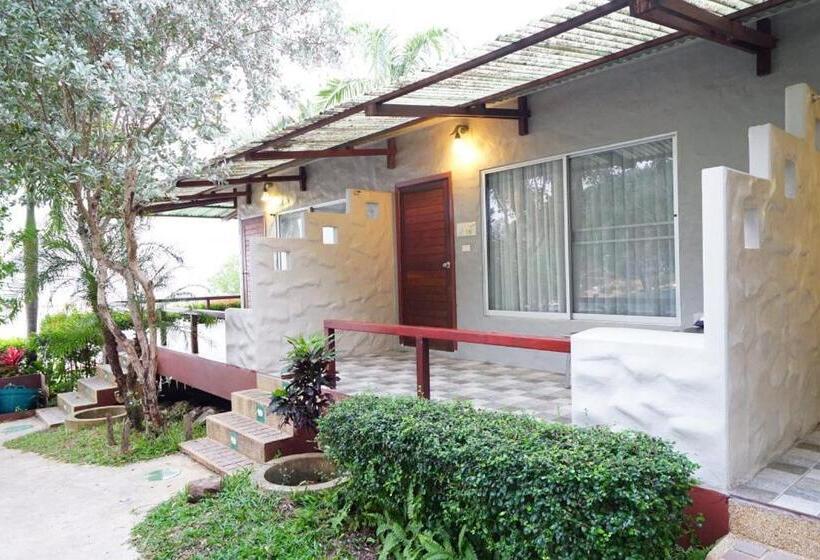 חדר סטנדרט עם מרפסת, Seashell Village Resort