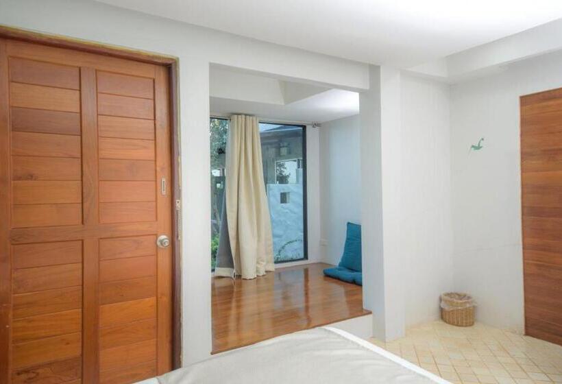 חדר סטנדרט עם מרפסת, Seashell Village Resort