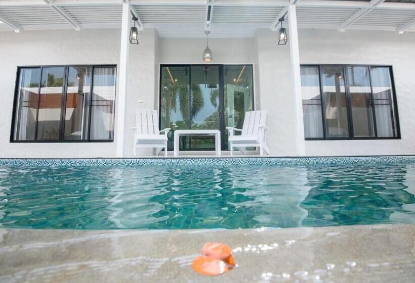 וילה עם חדר שינה אחד ובריכת שחיה, Seashell Village Resort