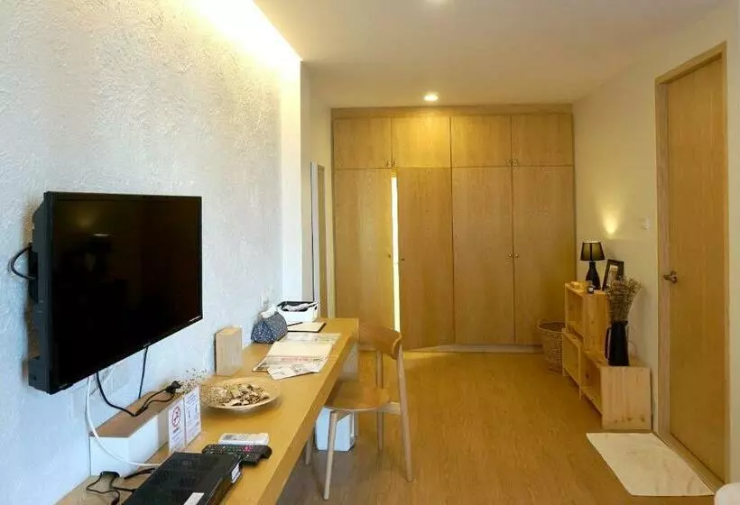 デラックスルーム, Benri Sriracha Residence