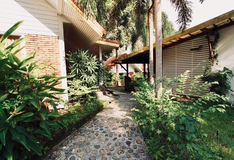 Бунгало Стандарт, Adang Island Resort