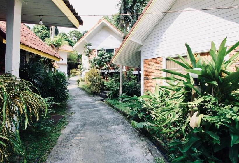 Standard-bungalow, Adang Island Resort