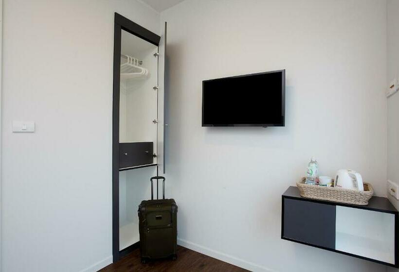 Номер Стандарт Индивидуальный, Bric Box  Buriram