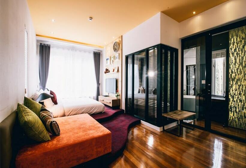 ガーデンビュースタンダードルーム, Monkey House