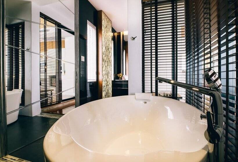 ガーデンビュースタンダードルーム, Monkey House