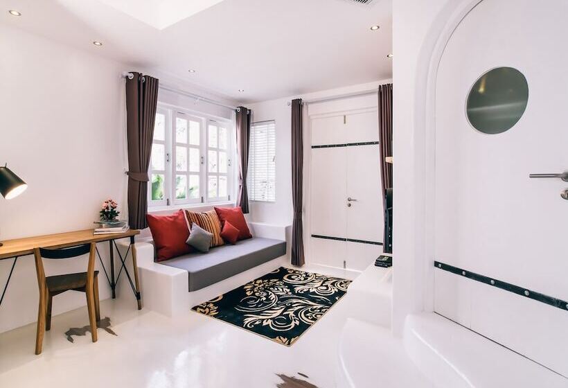 ガーデンビュースタンダードルーム, Monkey House