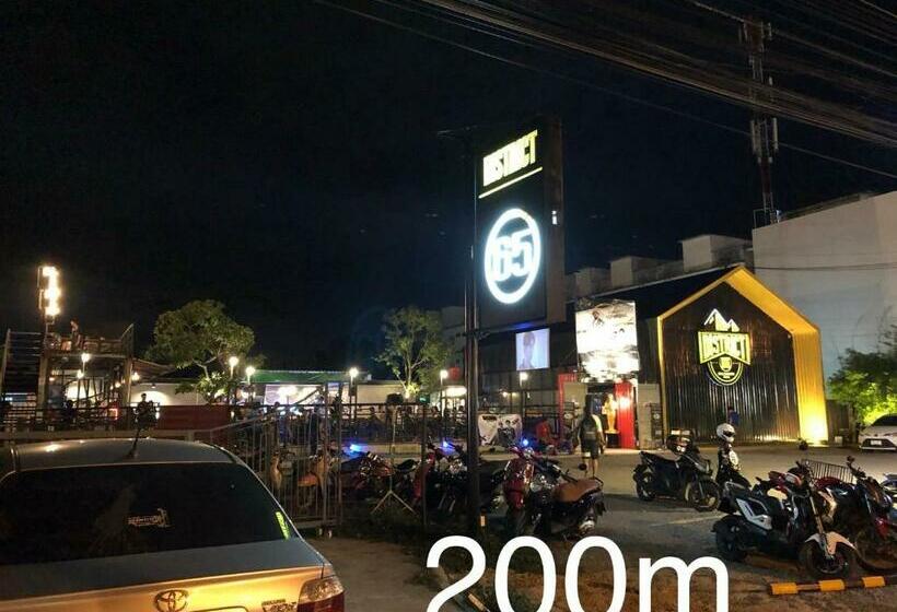 חדר סופריור, Rattana Park