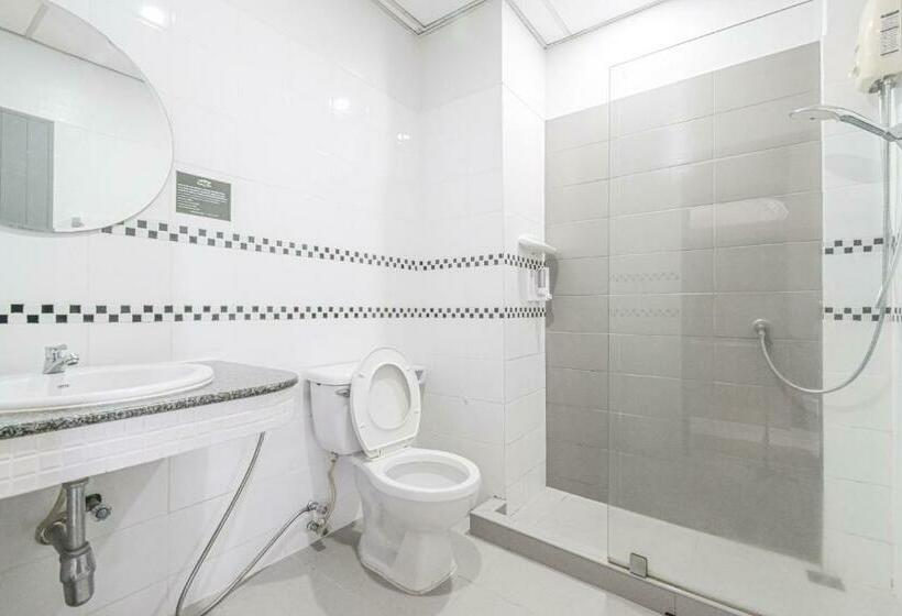 חדר סופריור, Rattana Park