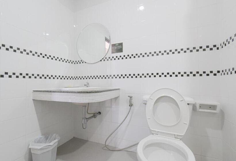 חדר סטנדרט, Rattana Park