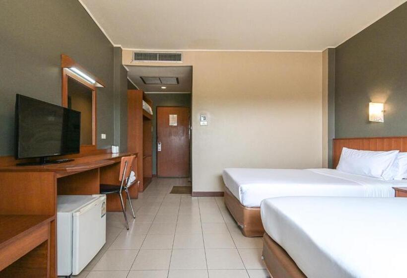 חדר סטנדרט, Rattana Park