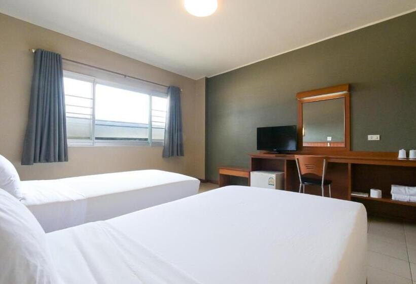 חדר סטנדרט, Rattana Park