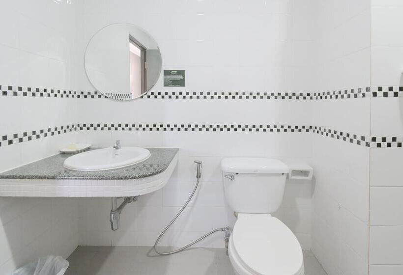 חדר סטנדרט, Rattana Park