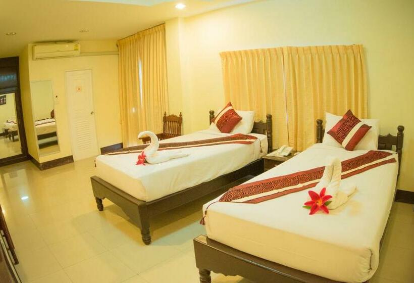 스탠다드 룸, Submukda Phoomplace