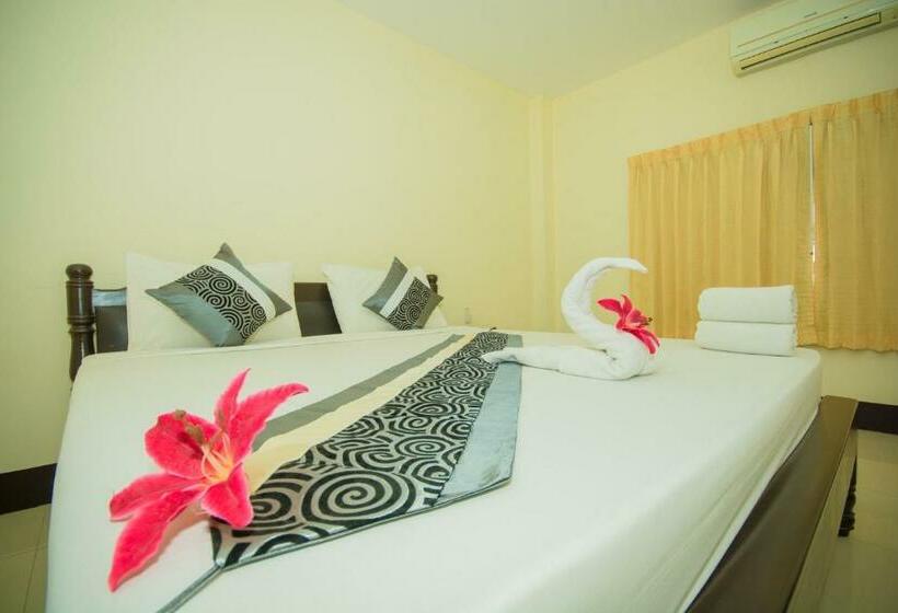 스탠다드 룸, Submukda Phoomplace