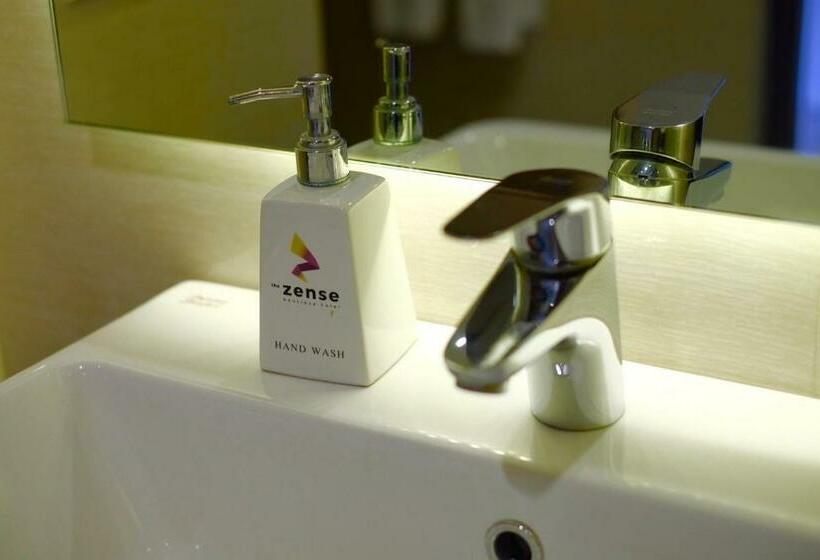 스탠다드 룸 풀장 전망, The Zense Boutique