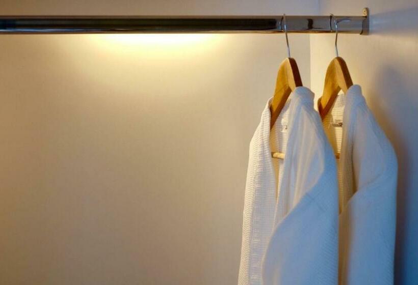 풀장 전망 스위트, The Zense Boutique