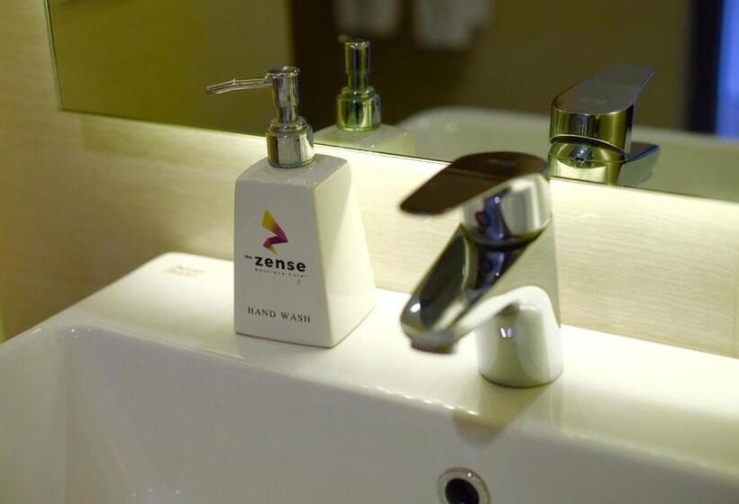 풀장 전망 스위트, The Zense Boutique