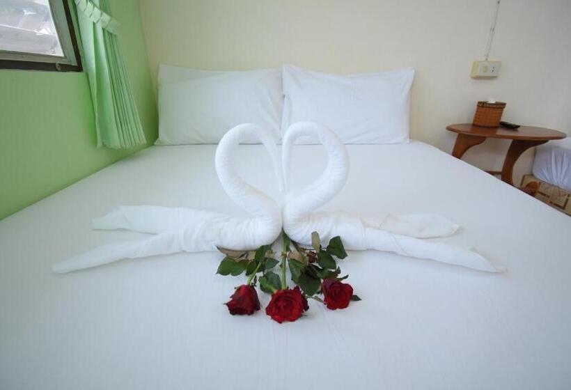 Номер Стандарт Трехместный, Mukda Guesthouse