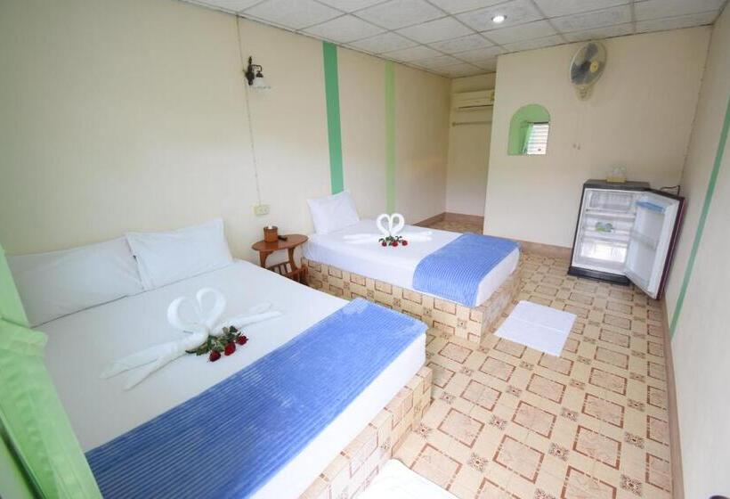 Номер Стандарт Трехместный, Mukda Guesthouse