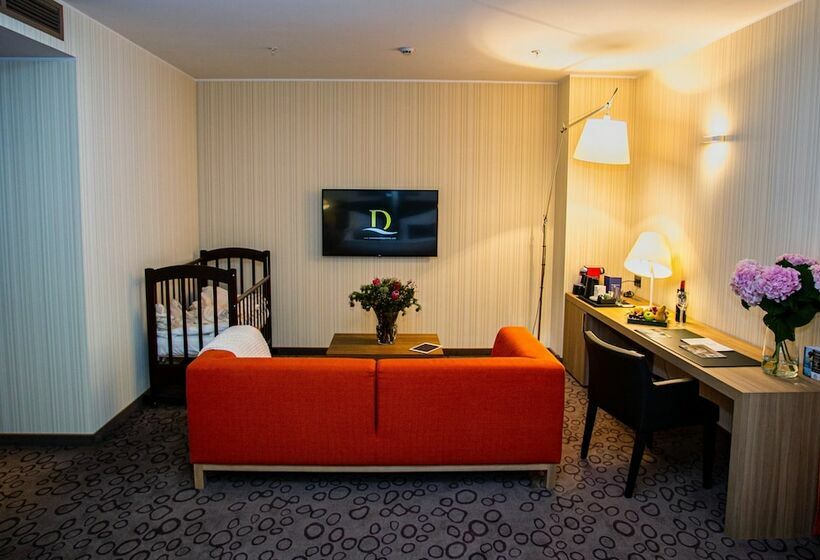 주니어 스위트, Domina Hotel Novosibirsk