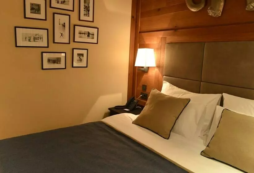 سوییت لوکس, Grey Hotel Kopaonik