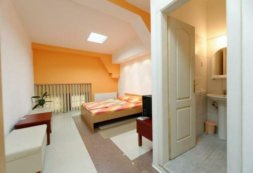 اتاق لوکس, Hostel Paparazzo & Apartmens