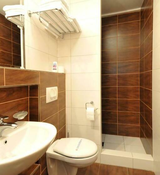 Standard Værelse, 1000 Ruza