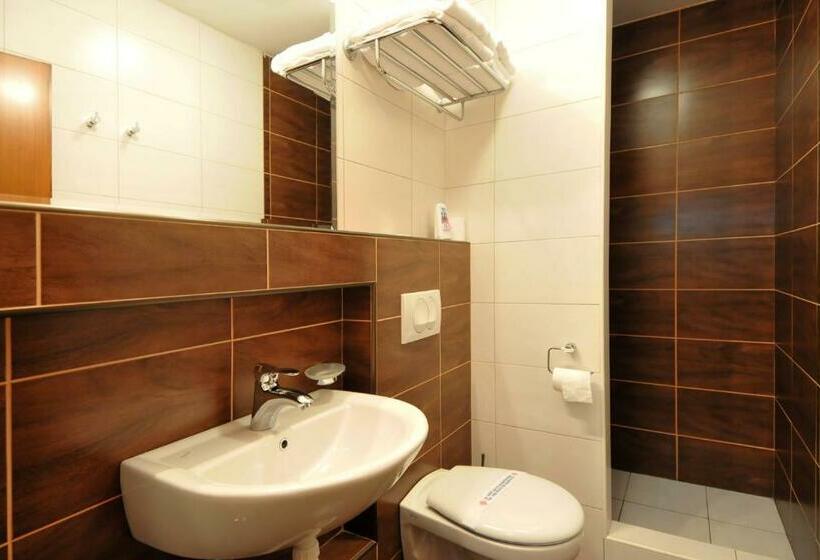 Standard Enkeltværelse, 1000 Ruza