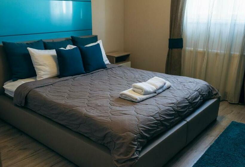 سوئیت با وان آب گرم, Euforia Lounge