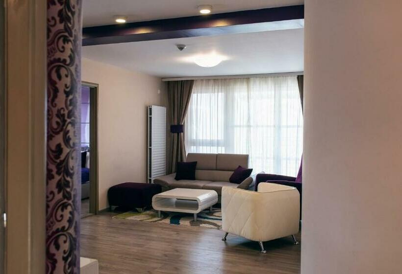 سوئیت 2 خوابه, Euforia Lounge