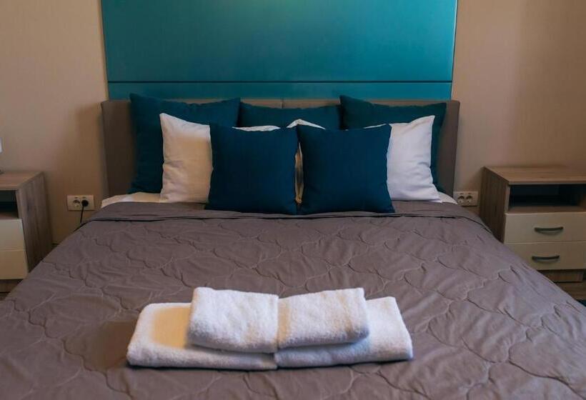 سوئیت با وان آب گرم, Euforia Lounge