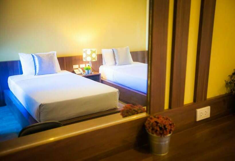 غرفة قياسية ثلاثية, Klaang Muang Hotel Rayong