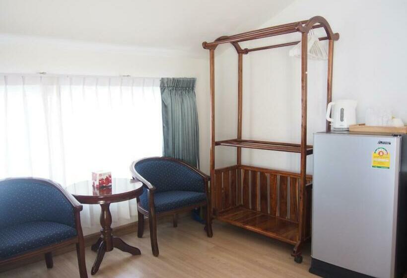 스탠다드 룸 킹사이즈 침대, Nong Nuey Rooms