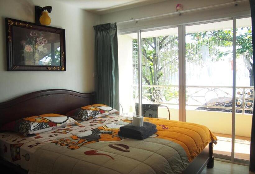 스탠다드 룸 킹사이즈 침대, Nong Nuey Rooms