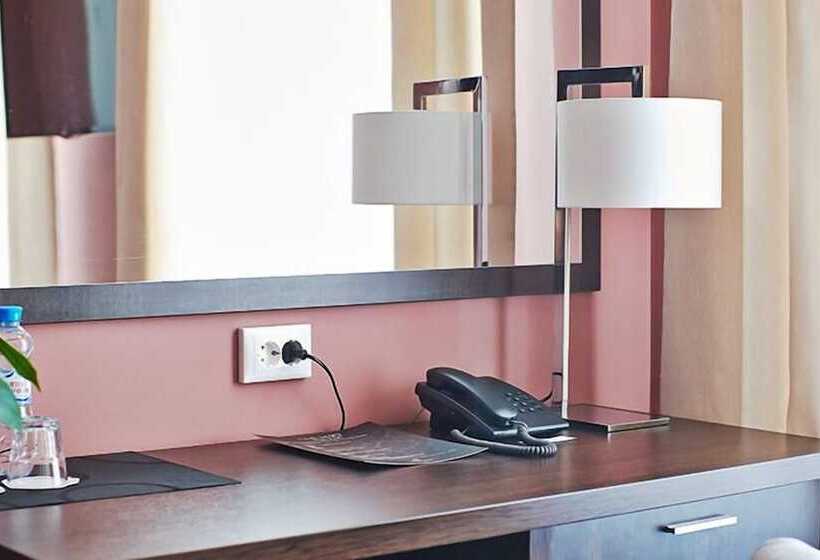 اتاق راحتی, Old Street Kostroma