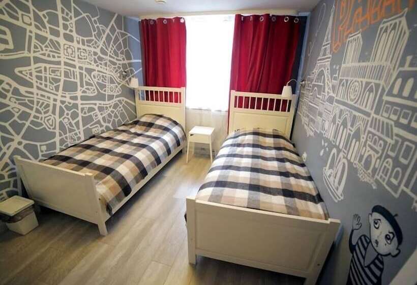 Номер Стандарт Совместная Ванная, Smile Hostel