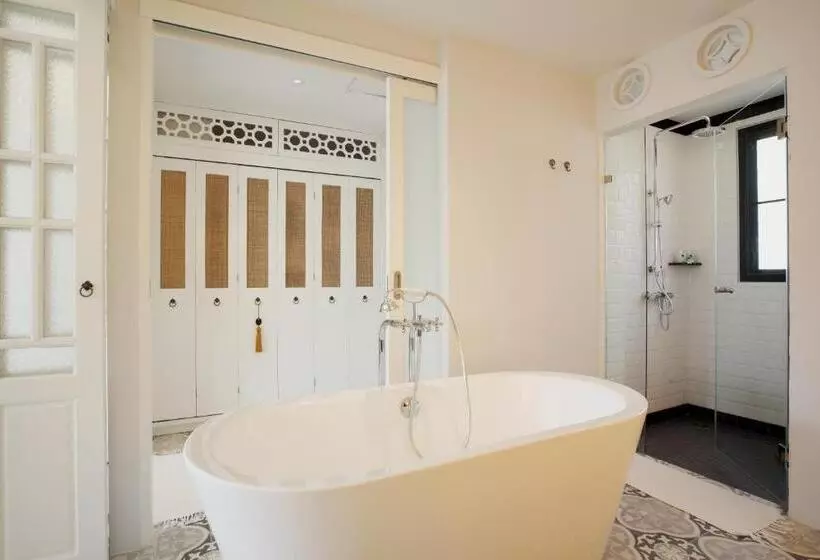 デラックスルーム, Moracea By Khao Lak Resort