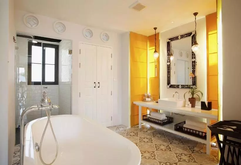 デラックスルーム, Moracea By Khao Lak Resort