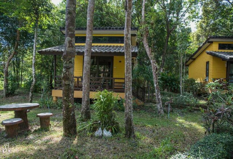 Бунгало Deluxe, Garden Of Joy Resort