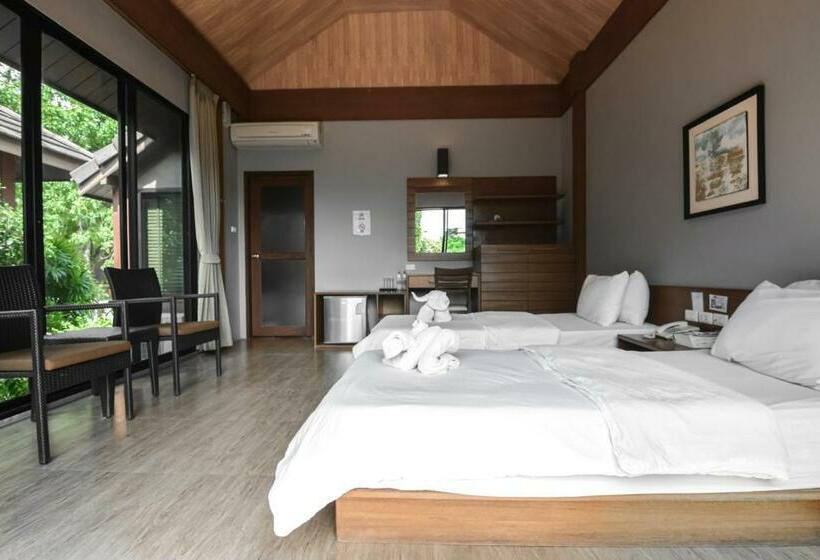 Номер Deluxe, The Grace Amphawa