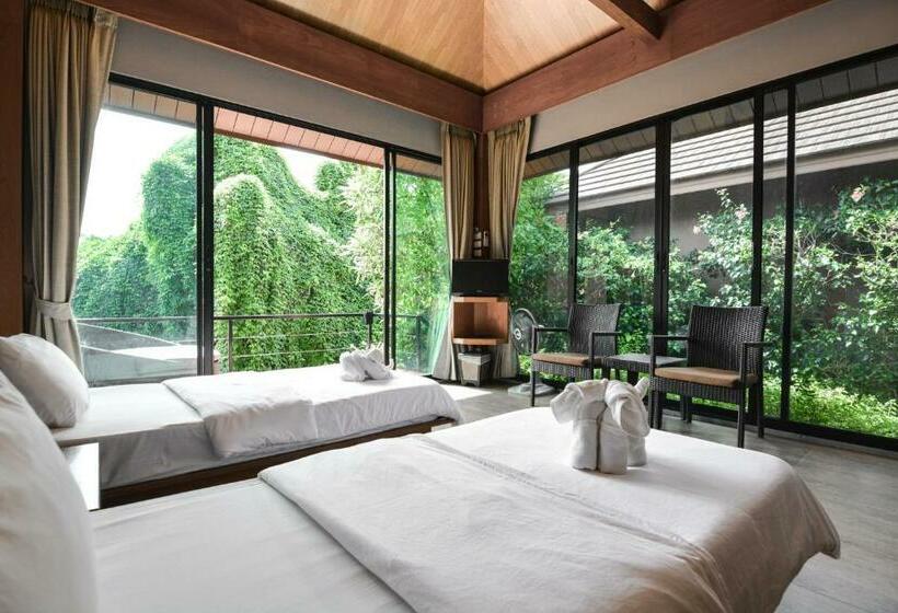 Номер Deluxe, The Grace Amphawa