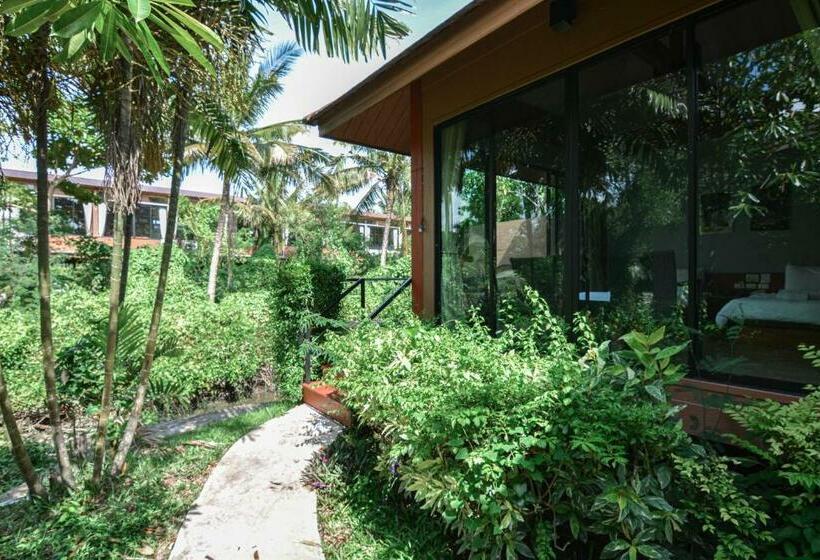 Номер Deluxe, The Grace Amphawa