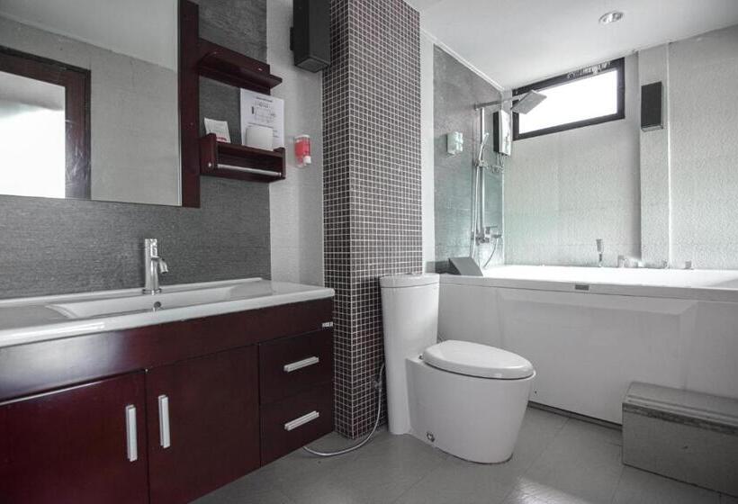 Стандартный Номер Кровать Кинг, The Grace Amphawa