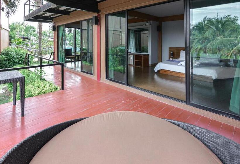 Стандартный Номер Кровать Кинг, The Grace Amphawa