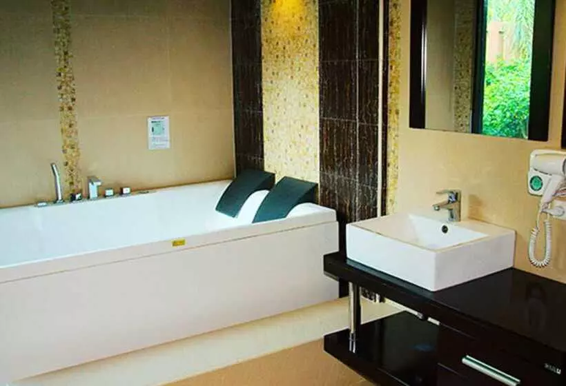 デラックスルーム, The Grace Amphawa