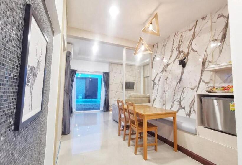 جناح مزود بحمام سباحة, The Vista Pool Villa