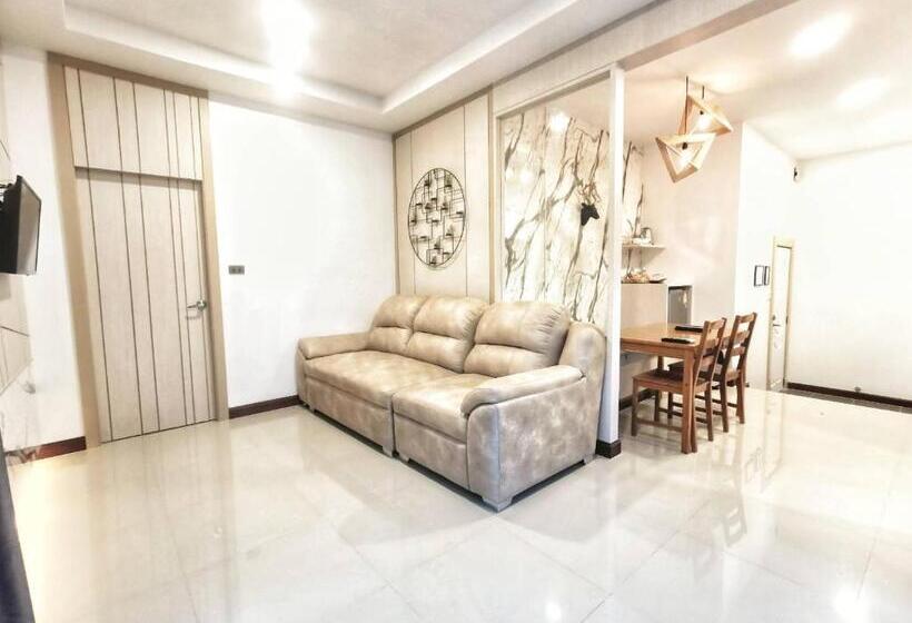 جناح مزود بحمام سباحة, The Vista Pool Villa