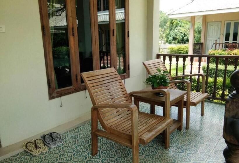 Трехместный Номер Deluxe, Scent Of Sukhothai Resort