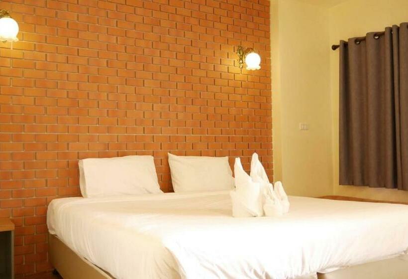 带花园景观和一个卧室的别墅, Wangpla Villa Resort