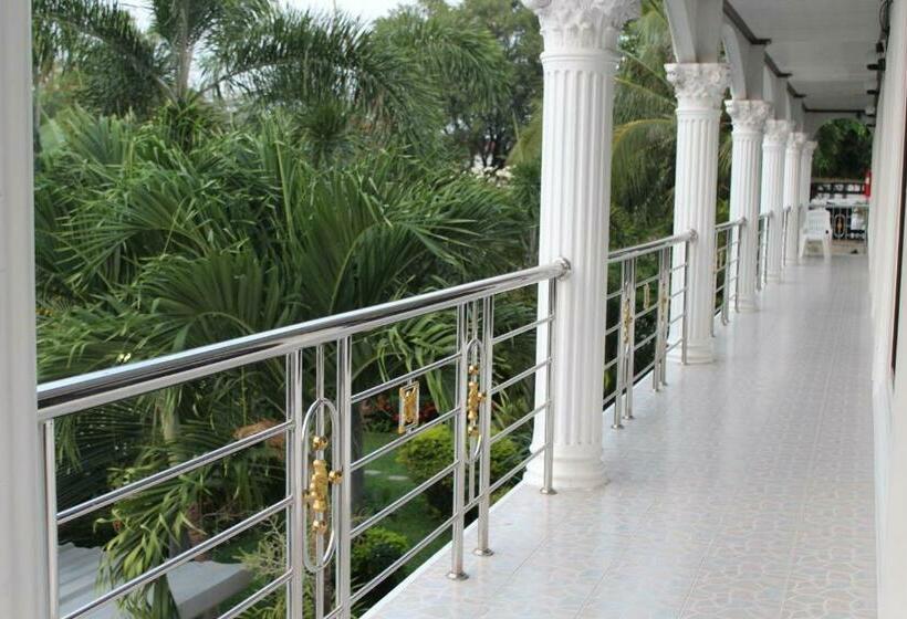 Номер Стандарт с Балконом, White Elephant Resort